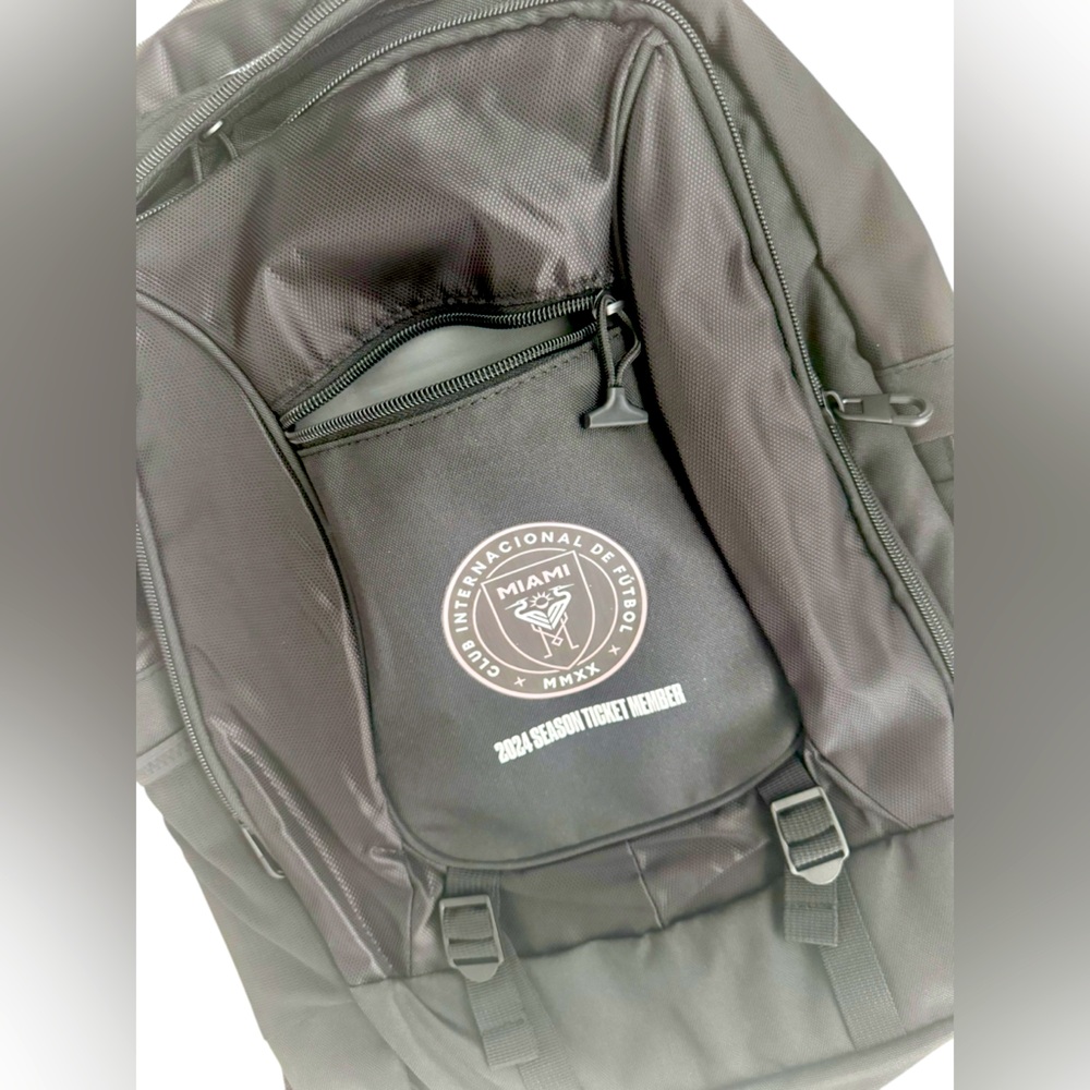 Intermiami 4 pocket Backpack. New - Picture 2 of 6